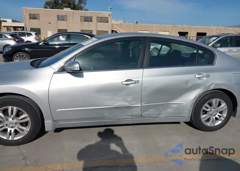 2010 Nissan Altima 2.5 S z USA, uszkodzony, nr VIN 1N4AL2AP9AN458813